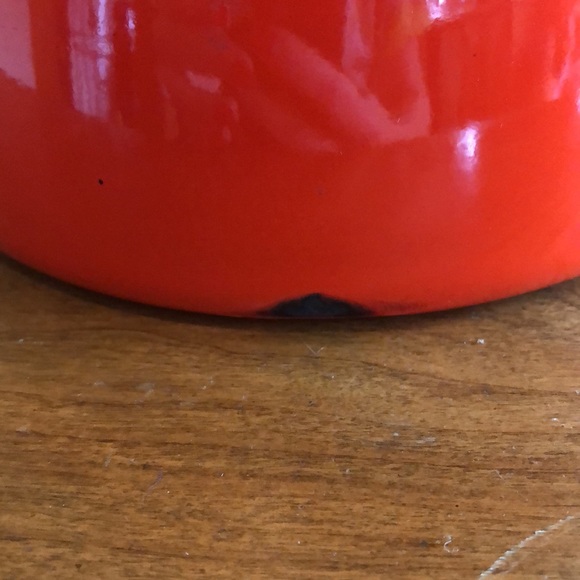 Le Creuset whistle tea pot, bright orange! - Picture 2 of 5